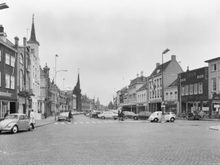 106919 Markt Helmond