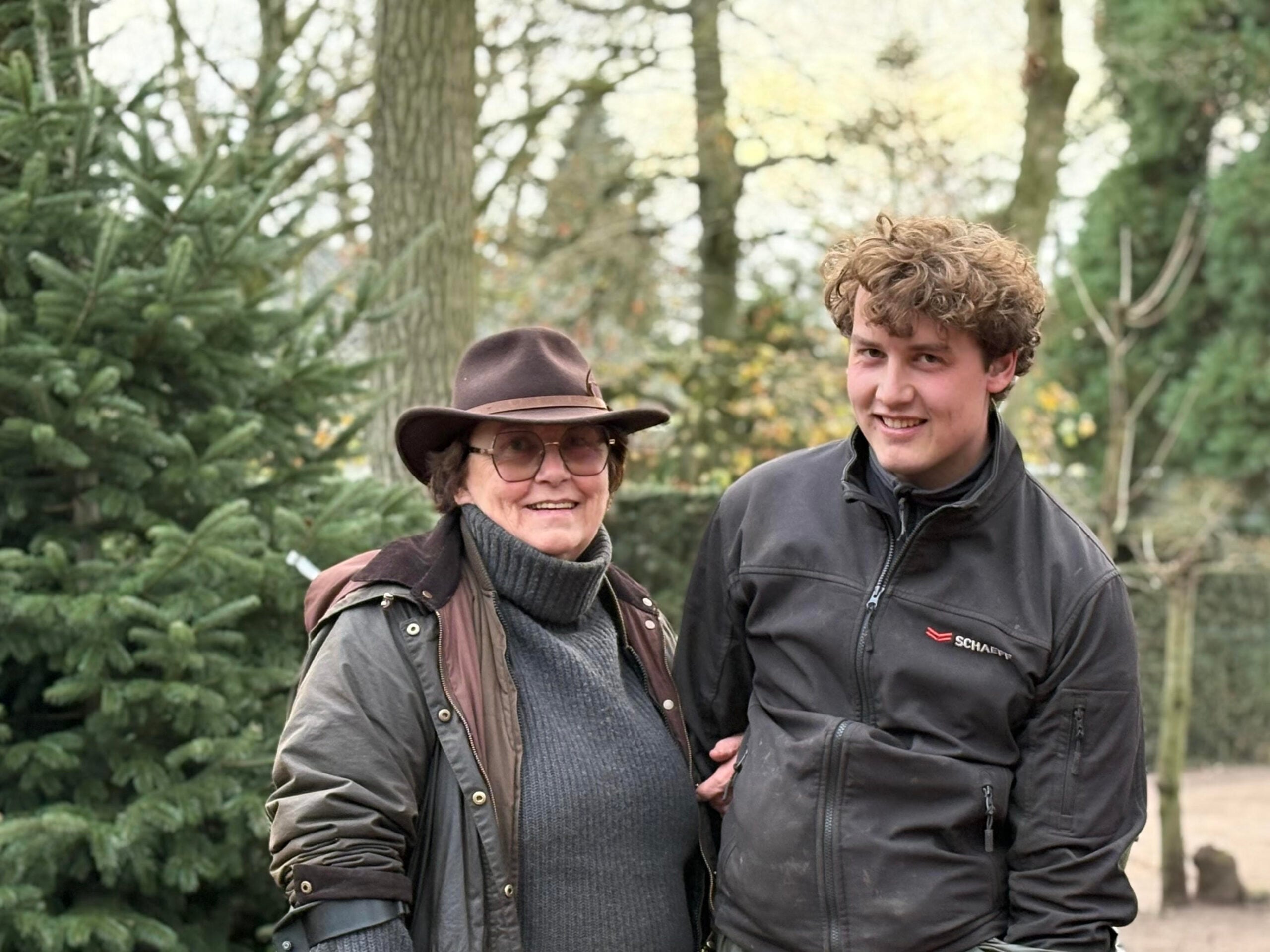 Kitty is al 40 jaar het gezicht van het Kerstbomenbos: ‘Bij de vuurkorf komen de mooiste verhalen na