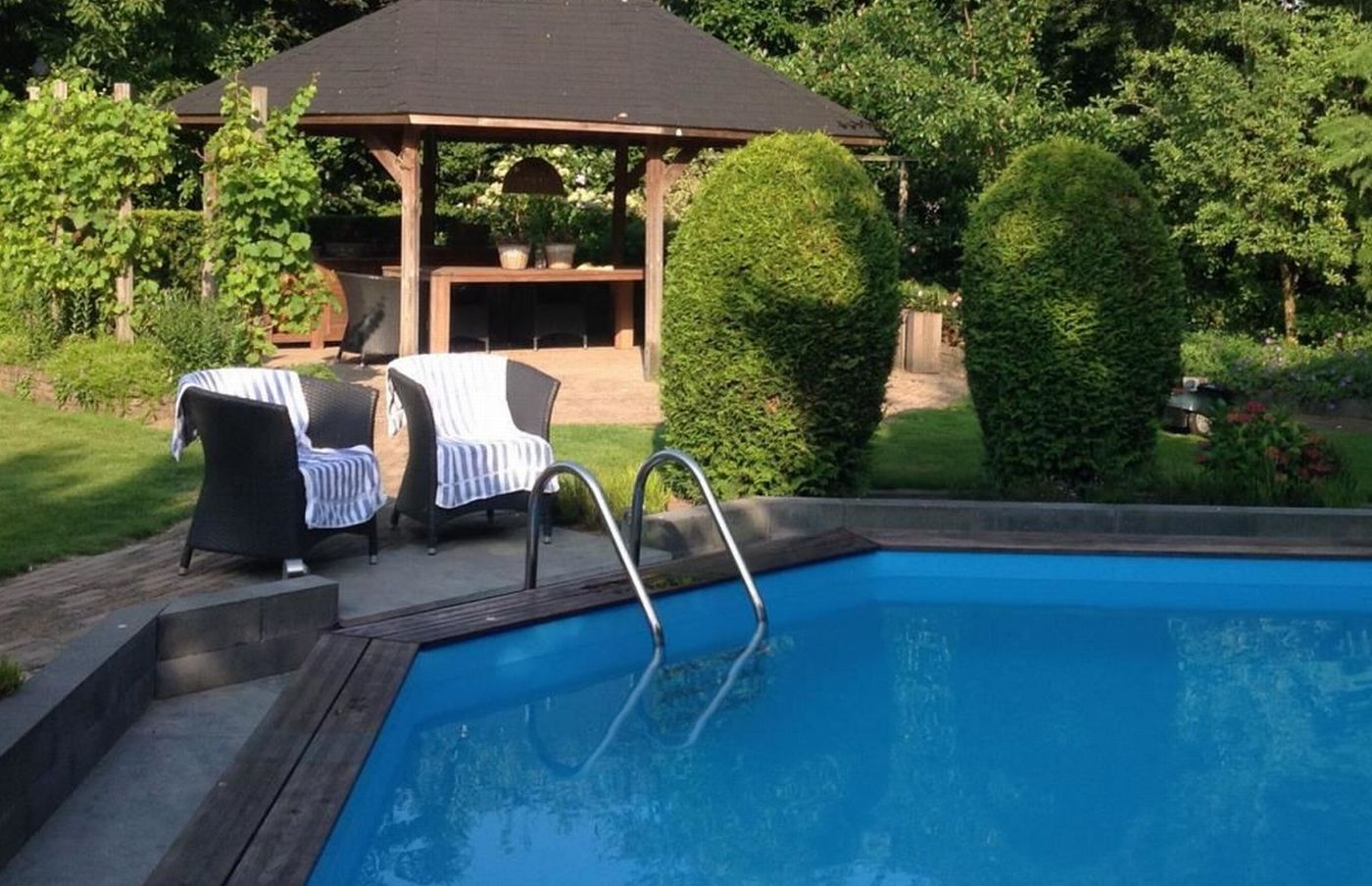 Woning met zwembad Hengelo