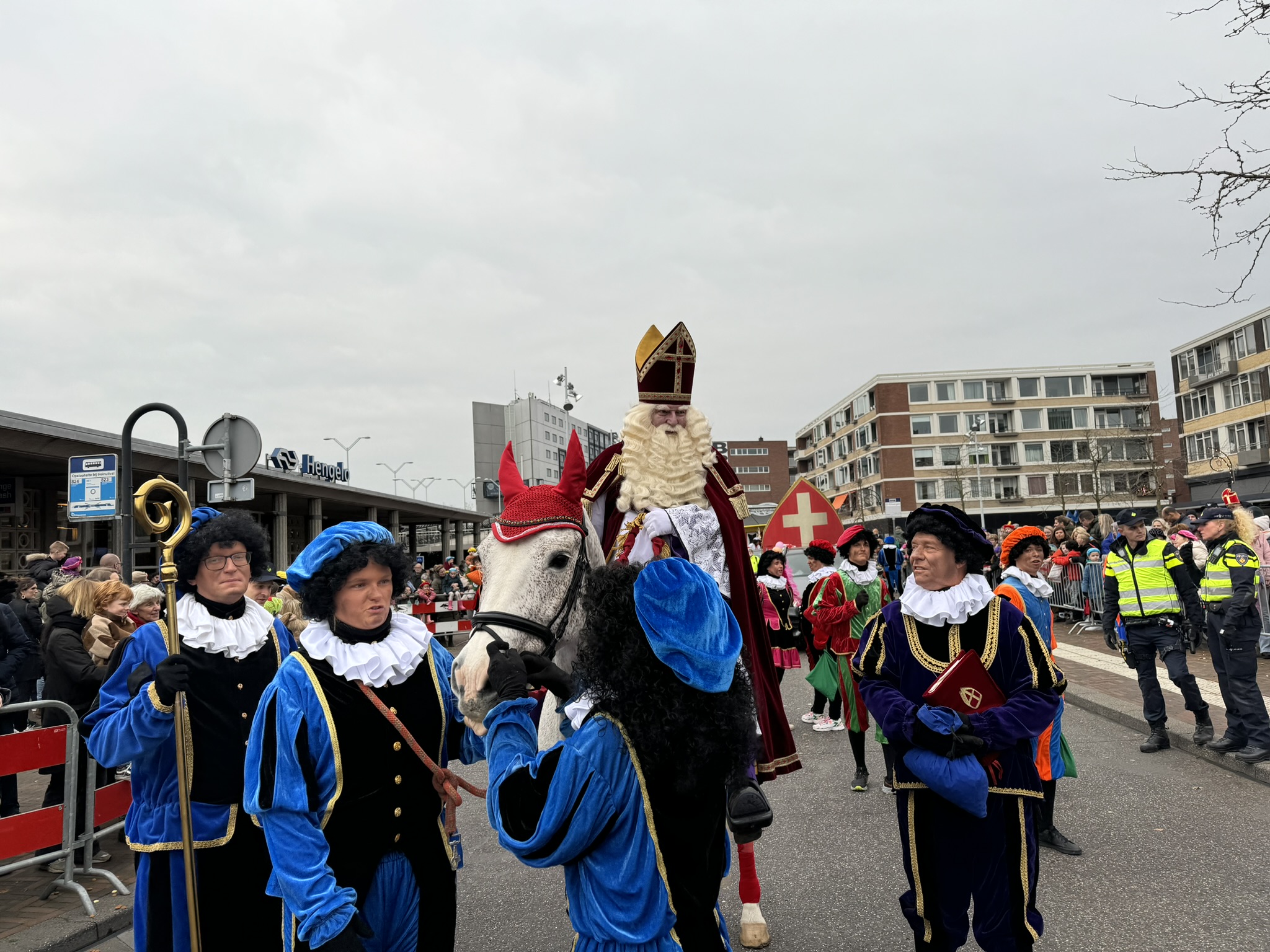 Sinterklaasintocht 2025 in Hengelo: dit is het programma