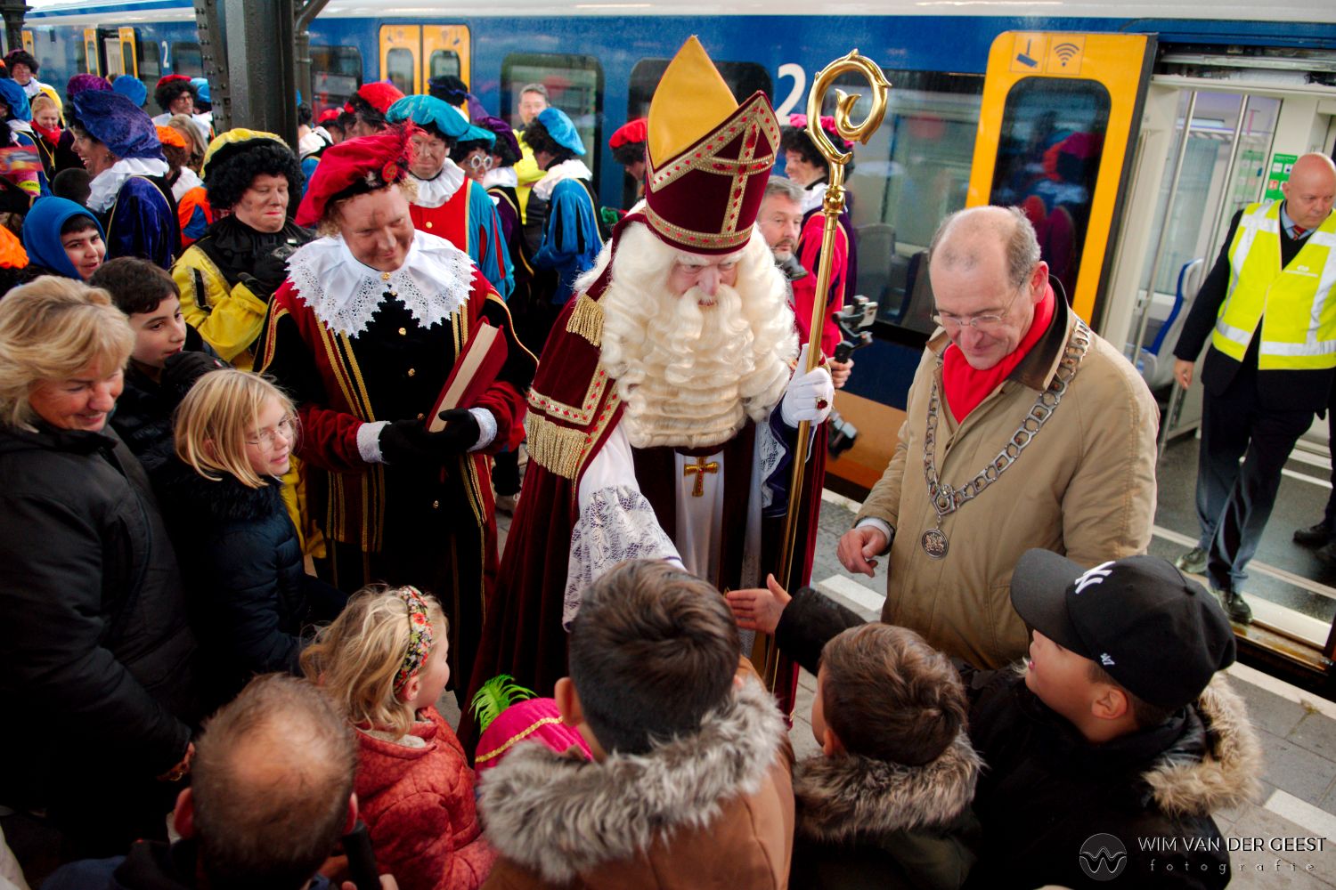 Sinterklaasintocht 2025: dit is de route door de binnenstad van Hengelo