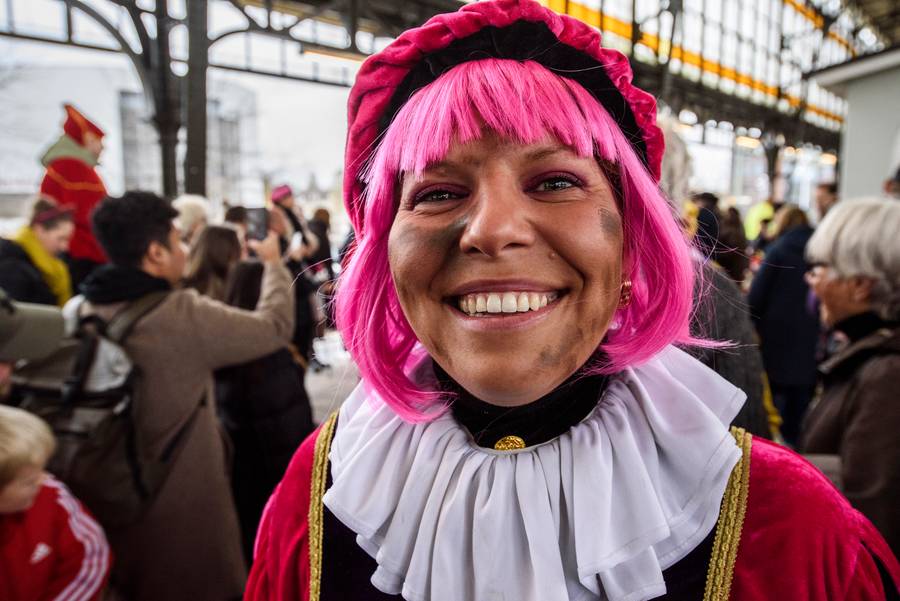 Bekijk de foto’s: dit was de sinterklaasintocht 2025 in Hengelo!