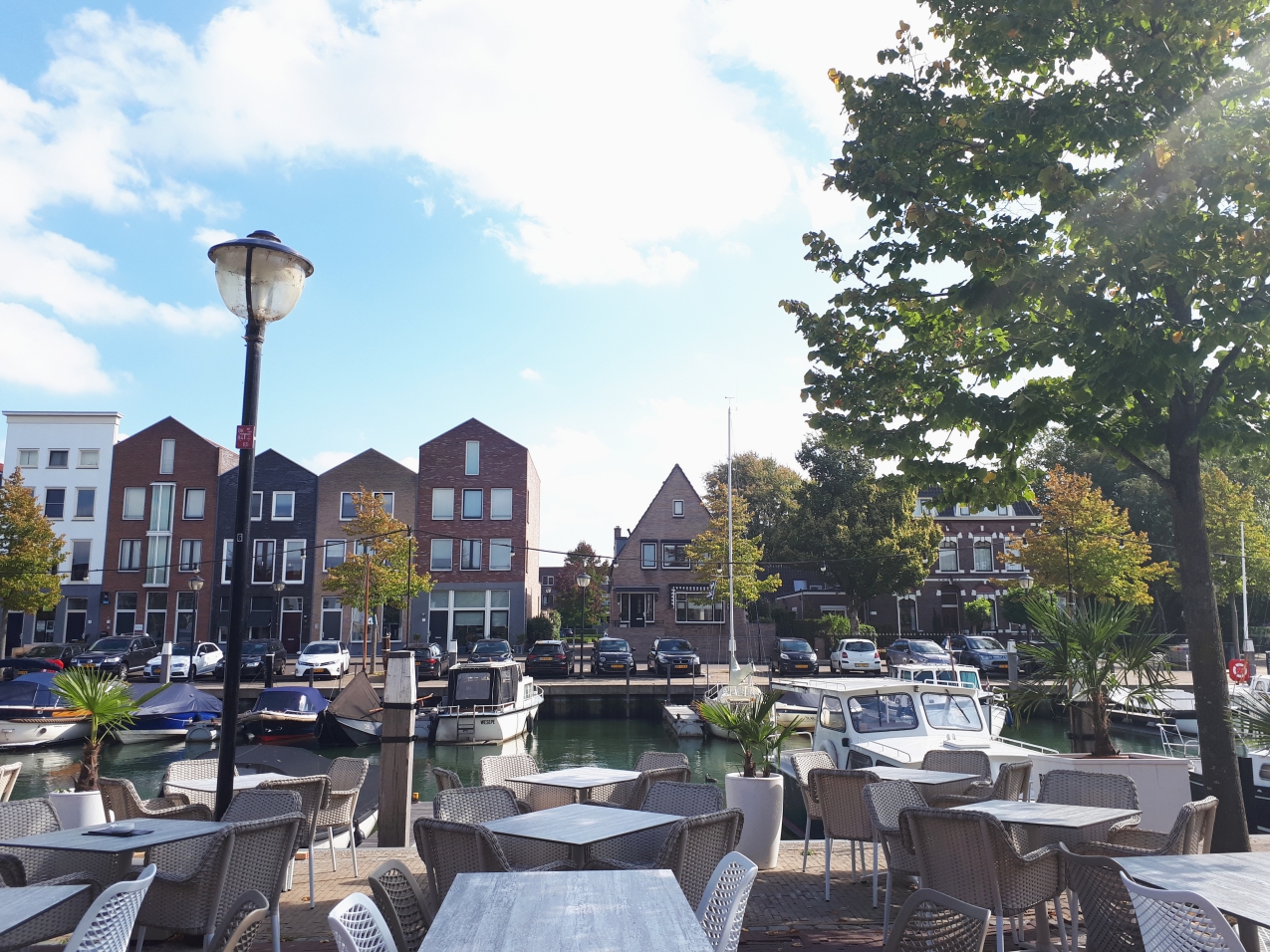 oud-beijerland haven huizen straat wonen huis woning terras looxs