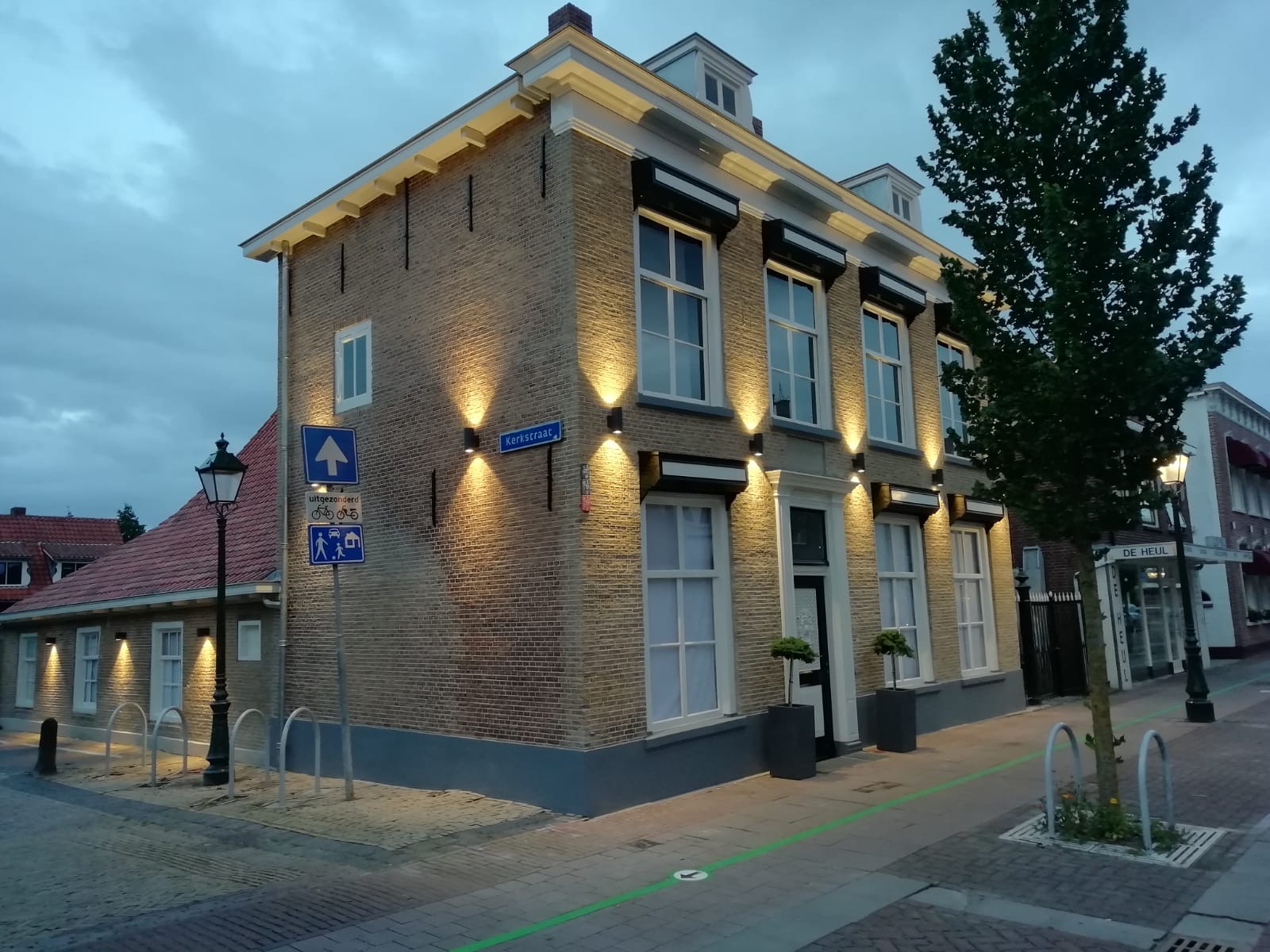 Van verpauperd naar parel voormalig Chinees restaurant in Numansdorp nu eyecatcher