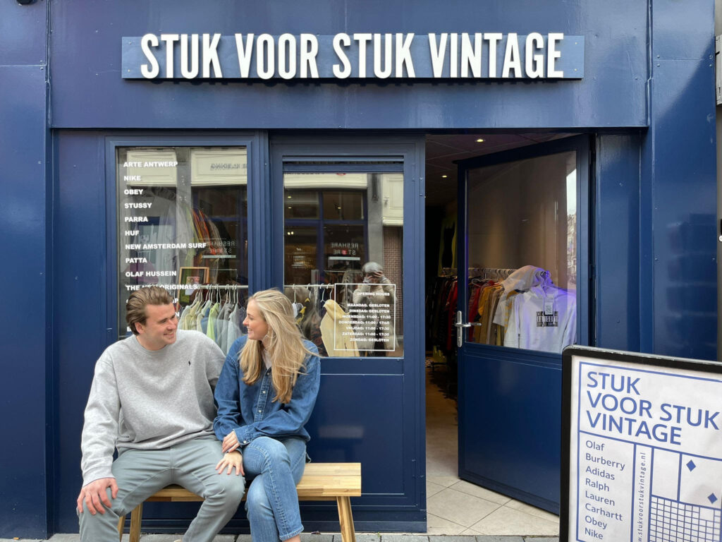 Groningse studenten beginnen vintagezaak in Leiden 'Leidenaren zijn lekker open' indebuurt Leiden Groningse studenten beginnen vintagezaak in Leiden 'Leidenaren zijn lekker open' indebuurt Leiden