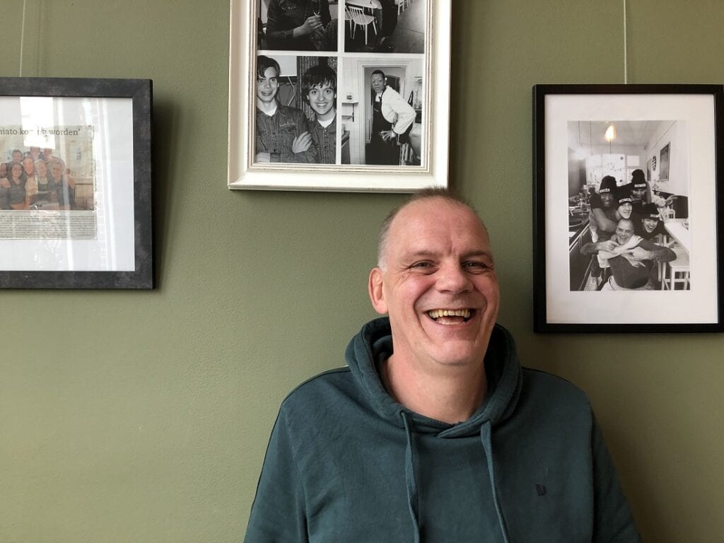 Job van Brownies & DownieS 'Tijdens het kleuren praten ze over meisjes