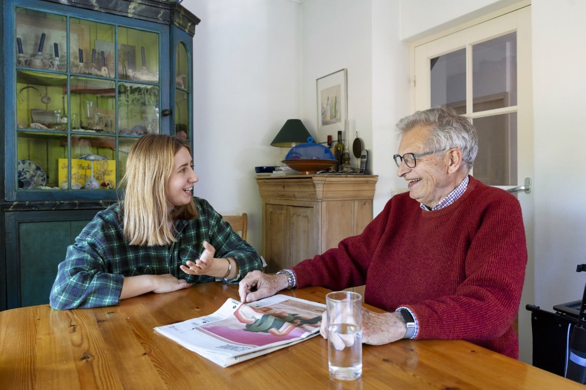 Jan (82) verhuurt een kamer in zijn huis: ‘Ik vind het fijn dat ik dagelijks een praatje kan maken’