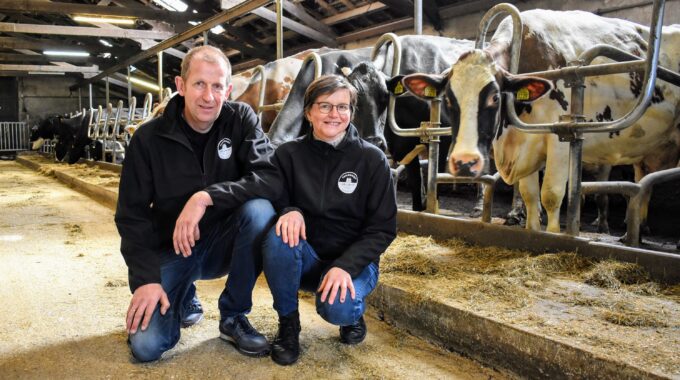 melk verse hierden harderwijk boerderij melkboerderij farmshop vrijhof lokaal