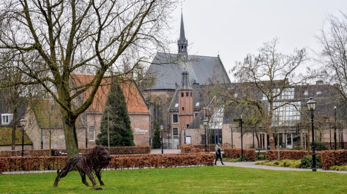 Hortuspark Marius van Dokkem museum Hanzestad weerbericht Koningsdag