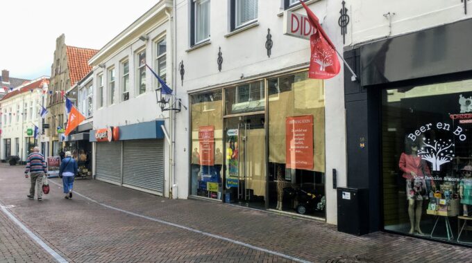 Houtendiershop harderwijk speelgoedwinkel