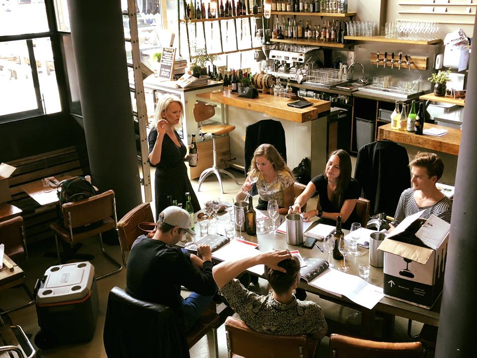 Dertien Rotterdam gaat sluiten
