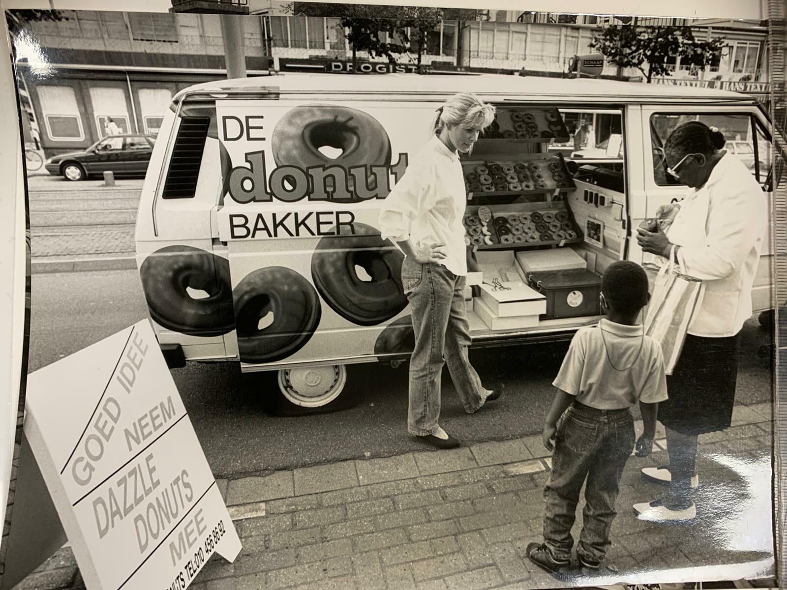 Rotterdamse donutkoningin Hannie ontbijt al jaren met 2 donuts (en