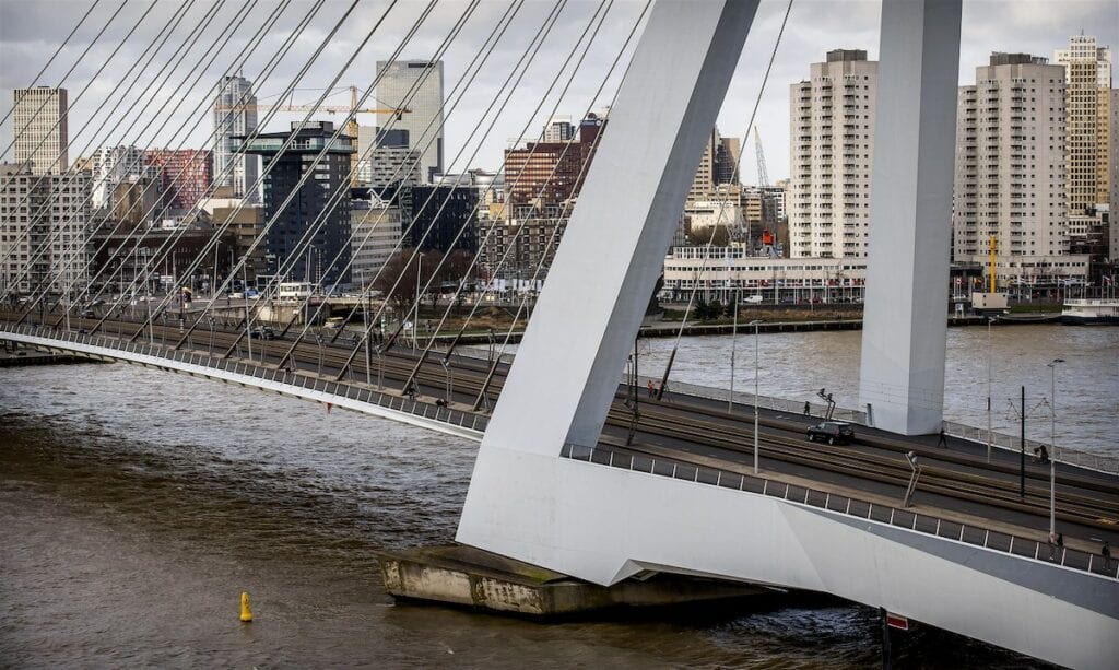 Vet! Rewriters gaat Rotterdam pimpen tijdens het songfestival