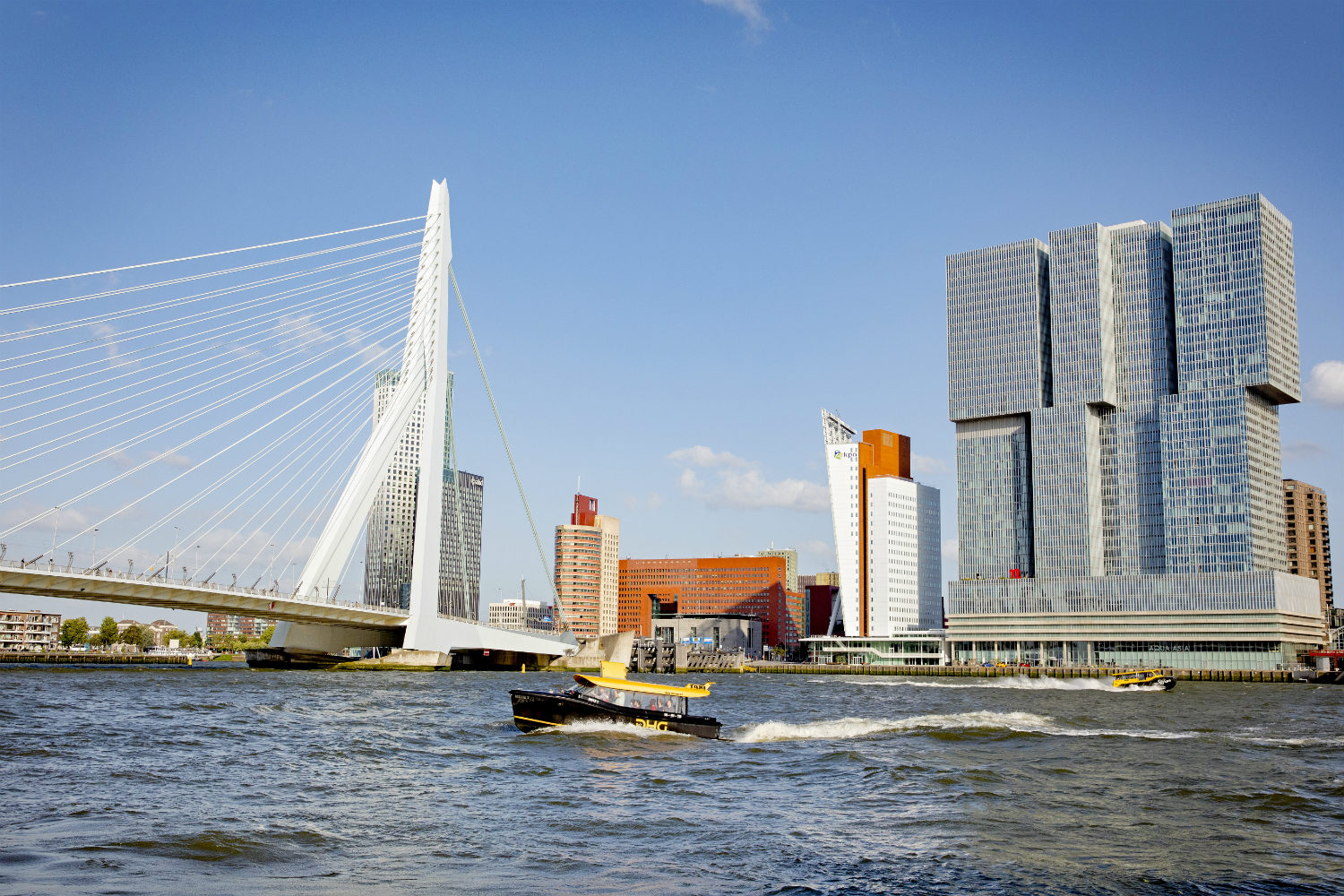 Skyline Rotterdam Watertaxi