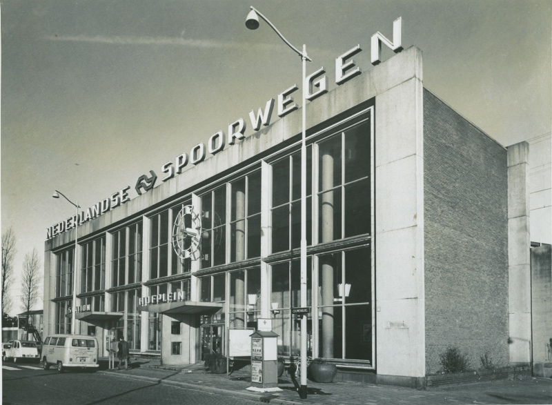 Station Hofplein in 1975 - Stadsarchief