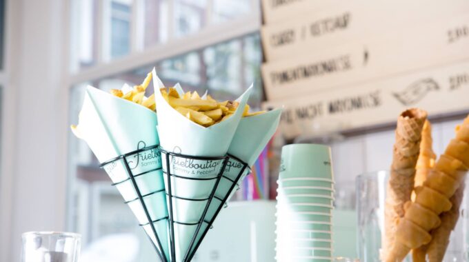 frietboutique, snackbar of cafetaria in Rotterdam