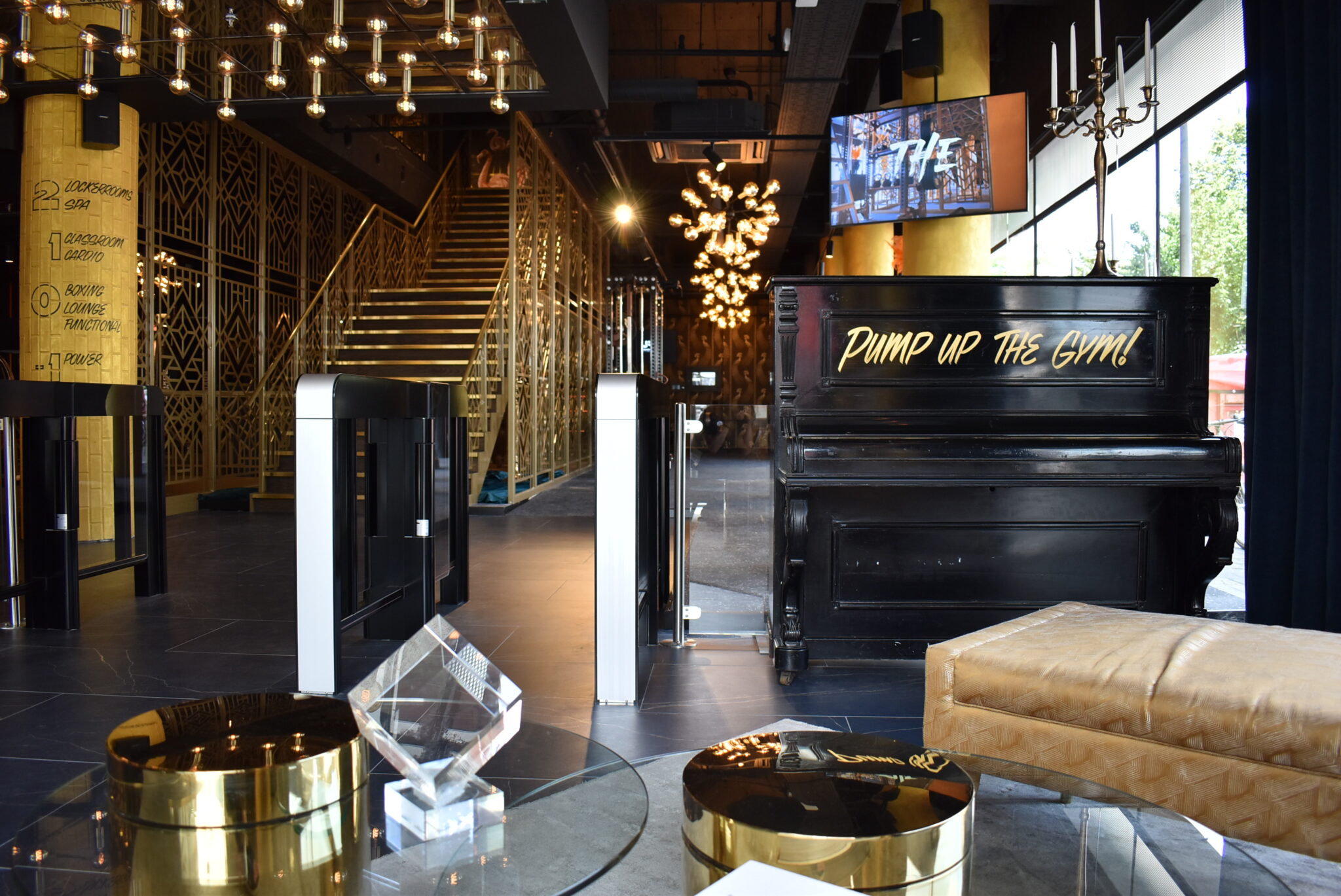 Trainen, clubben én in het bubbelbad bij deze nieuwe sportschool op de