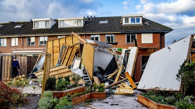 tornado barendrecht