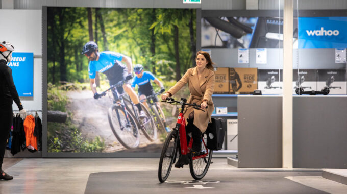 Mantel Superstore Rotterdam testfietsen