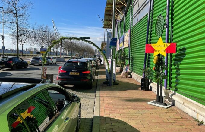 hollywood drive thru de kuip