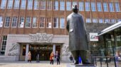 mysterie man voor Donner