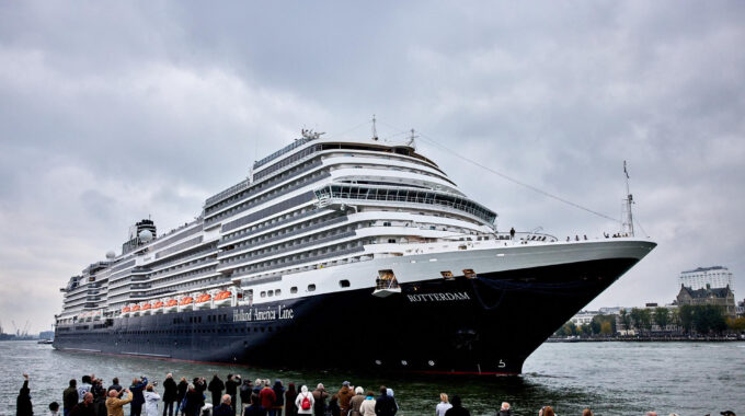 Holland America Lijn uitzwaai
