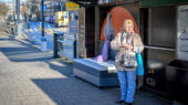 Bed in tramhalte Beurs - Foto Jan Kok - Boomerang Fotografie