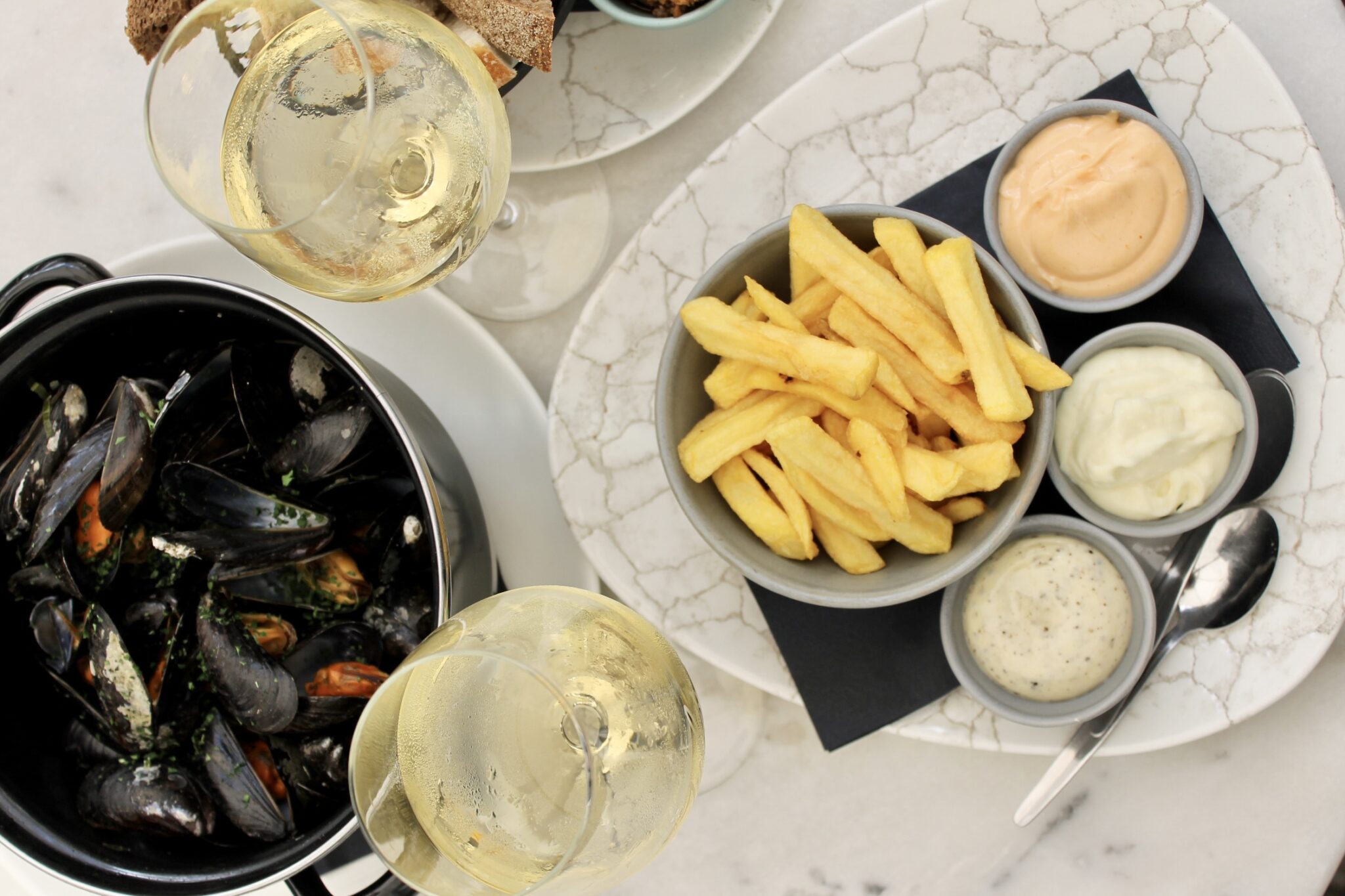 Bij dit Franse restaurant eet je deze maand onbeperkt mosselen