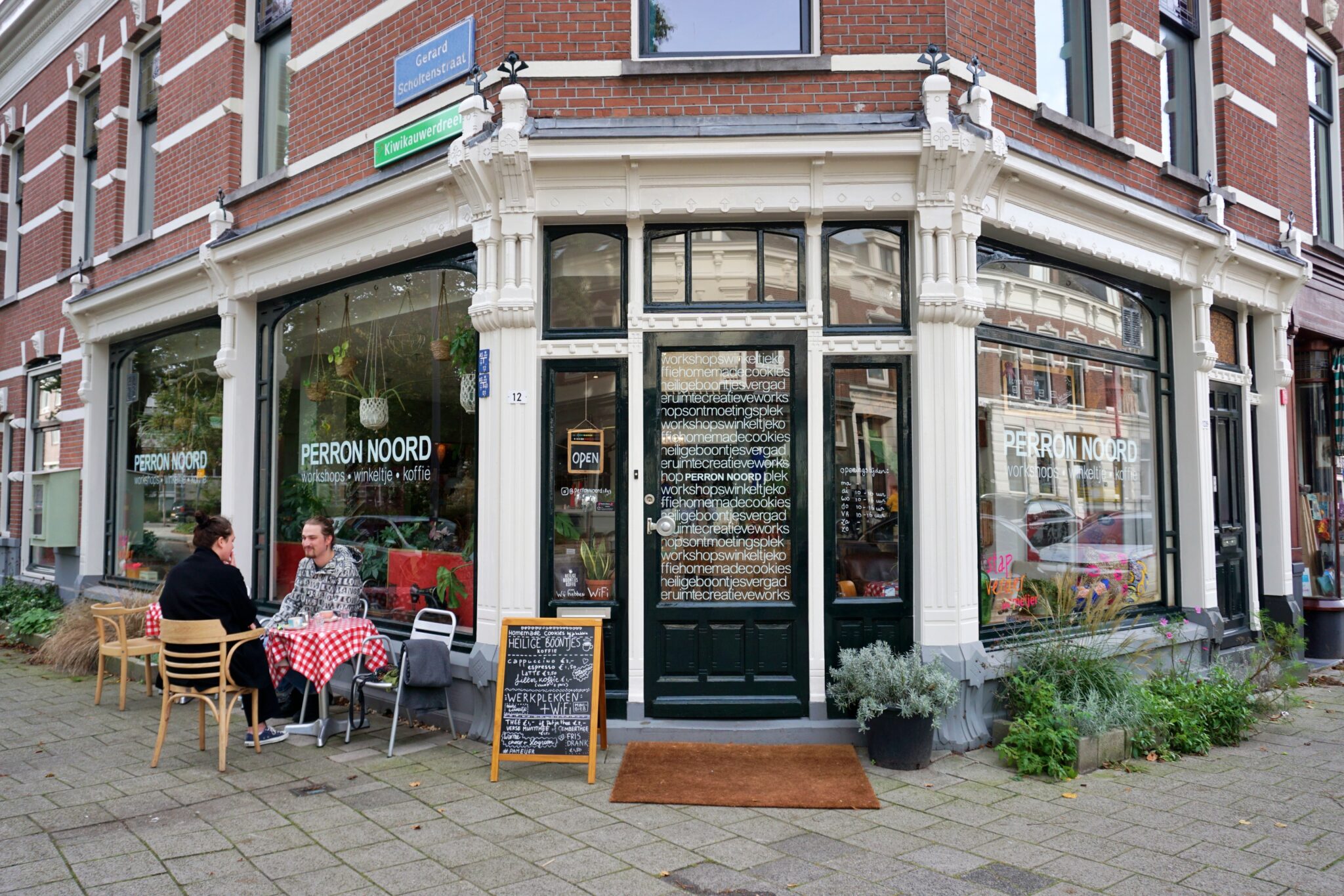 Tip: bij het nieuwe Perron Noord drink je koffie voor 1 euro