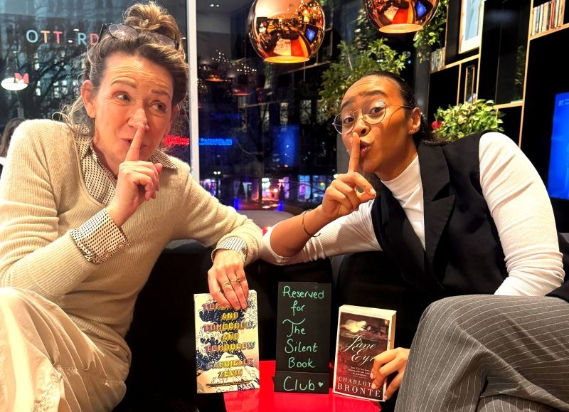 Pssst… Tijdens de Silent Bookclub lees je in alle rust