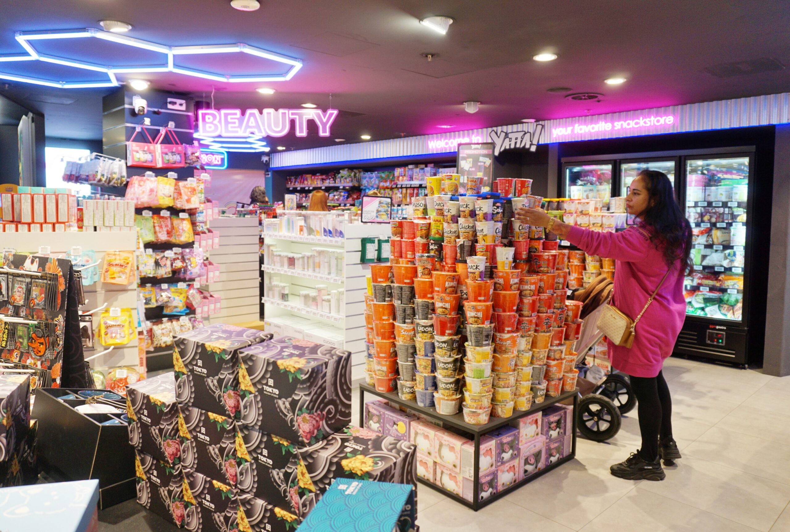 Snacks, skincare en een noedelstation: deze Aziatische zaak is nieuw in de Koopgoot