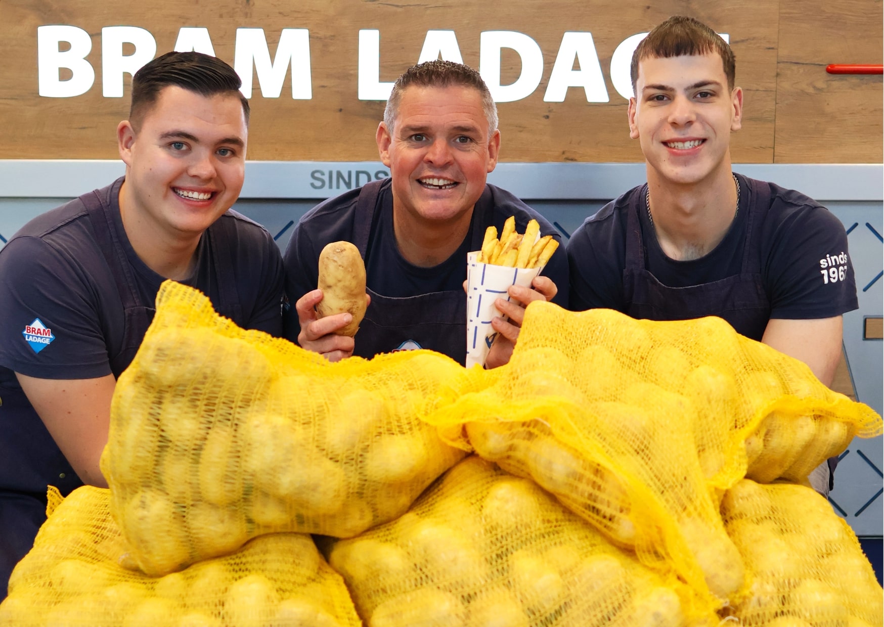Smullen! Deze patatzaak viert een jubileum met giga korting