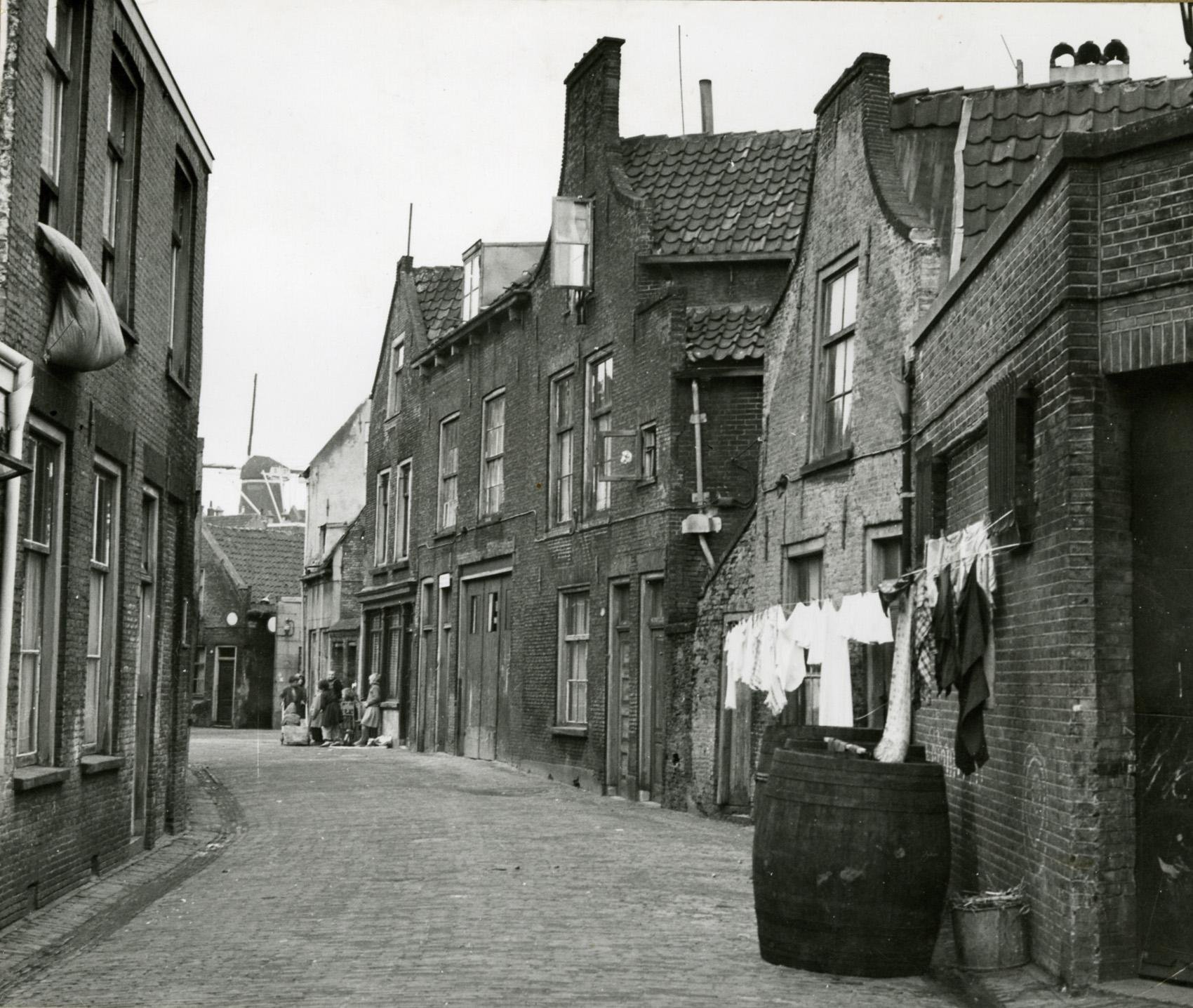 Achter de Teerstoof, Bron: Schiedam gemeentearchief