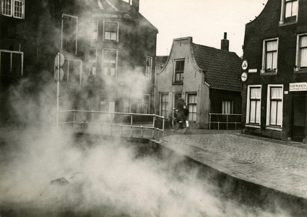 Dampen in de stad. Bron: Schiedam gemeentearchief