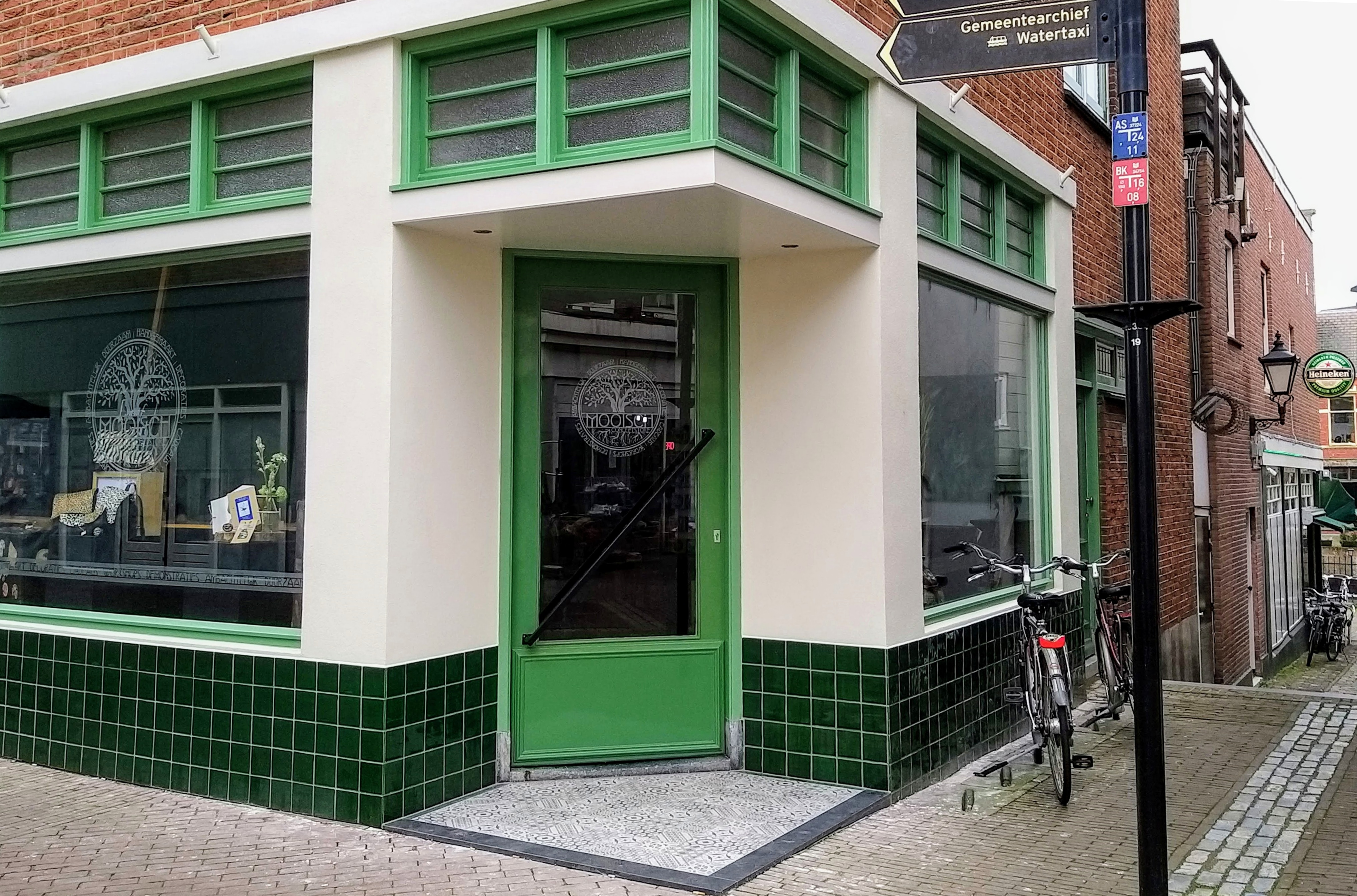 mooisch