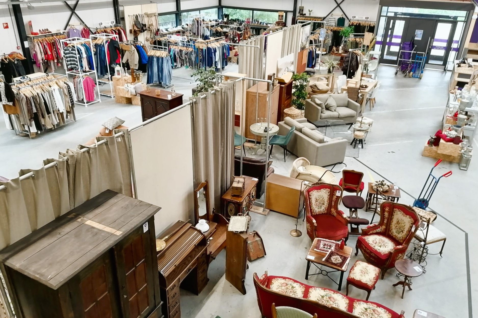 Kringloopwinkel in Schiedam: 4 x hier shop je tweedehands spullen