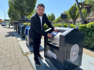 pasloze afvalcontainers Schiedam