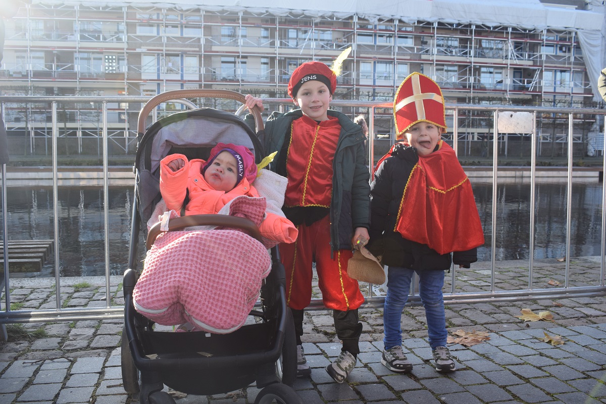 Gespot bij sinterklaasintocht