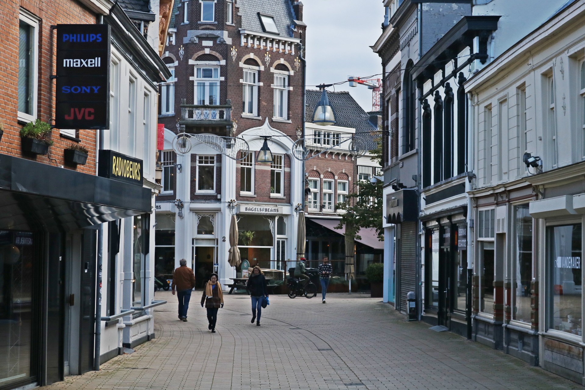 Grijs, grijzer, grijst: Tilburg staat in top 10 van meest versteende steden in Nederland