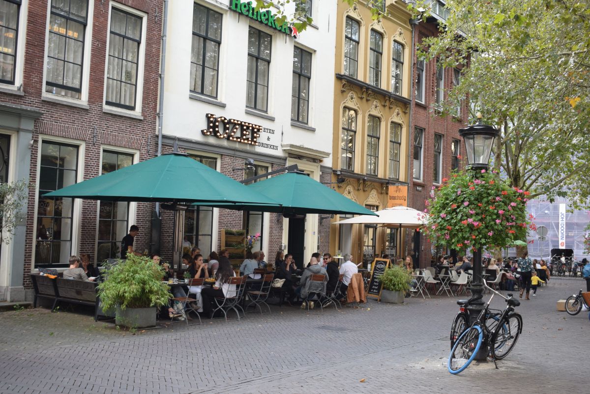 utrecht binnenstad restaurant terras jozef