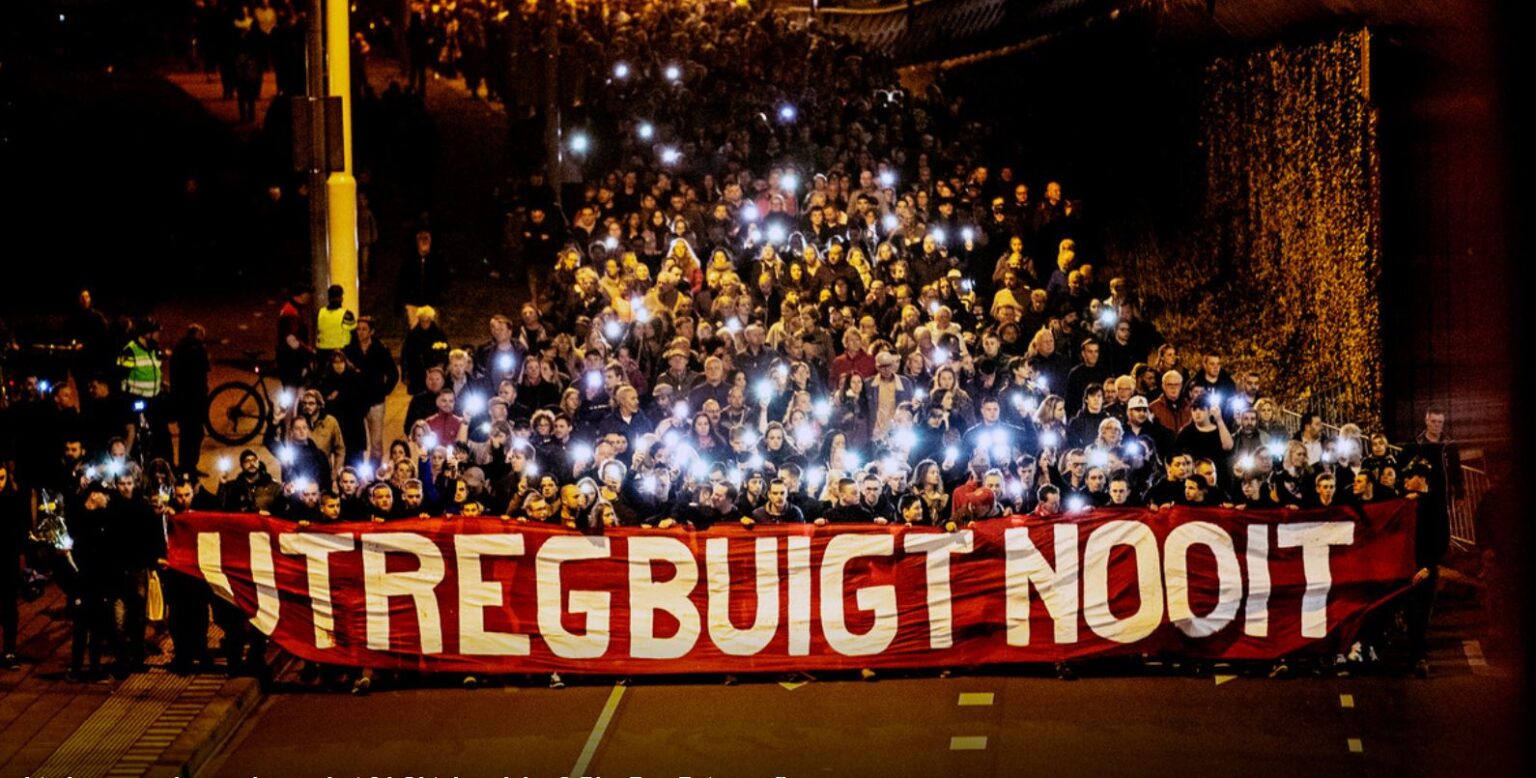 Mooi op deze manier kun je toch de aanslag van 18 maart herdenken indebuurt Utrecht Mooi op deze manier kun je toch de aanslag van 18 maart herdenken indebuurt Utrecht