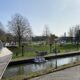 mensen boot varen griftpark