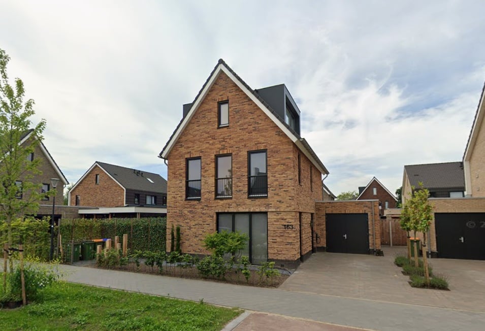 Loterij gewonnen? Deze miljoenenwoningen in Veenendaal staan nu te koop