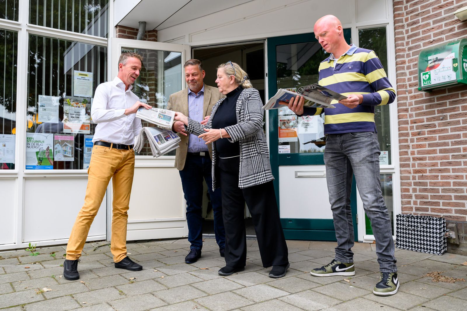 Meld je aan! Zo kunnen bezoekers van jouw buurthuis kosteloos de krant lezen