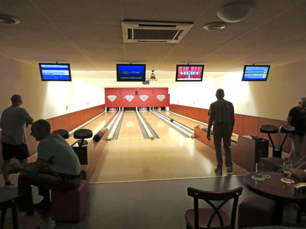 Singel 59 dart & bowling indebuurt Woerden