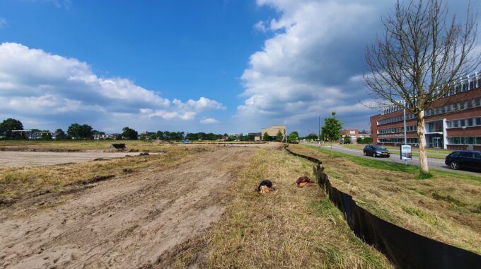 zwart scherm Snellerpoort Woerden