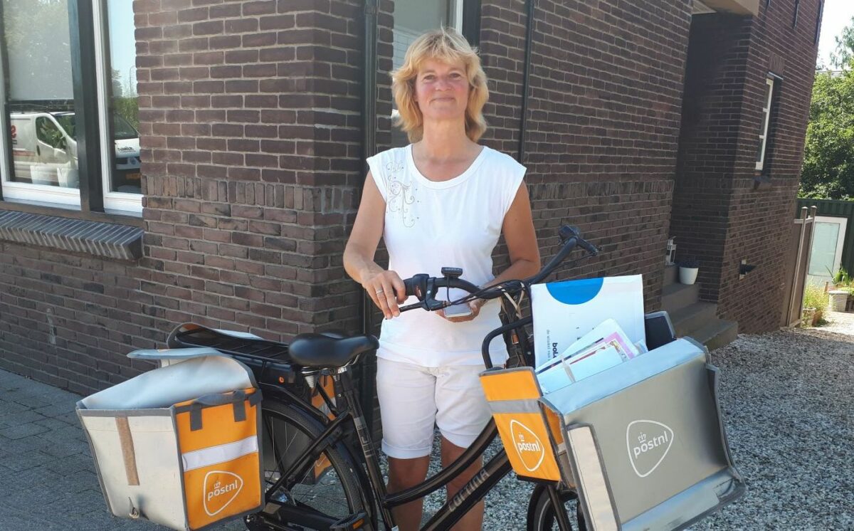Postbode Zoetermeer