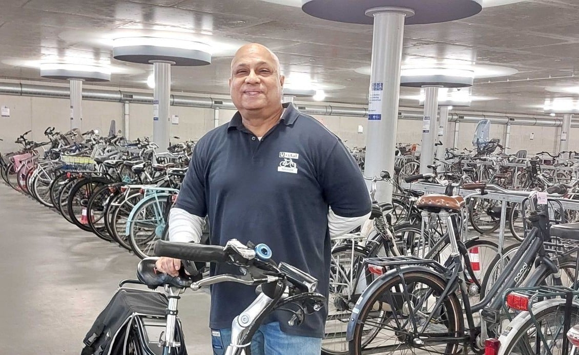 Lennert Angelina's laatste werkdag bij fietsenstalling Centrum West is dinsdag 4 november. Foto: indebuurt Zoetermeer Lennert Angelina's laatste werkdag bij fietsenstalling Centrum West is dinsdag 4 november. Foto: indebuurt Zoetermeer