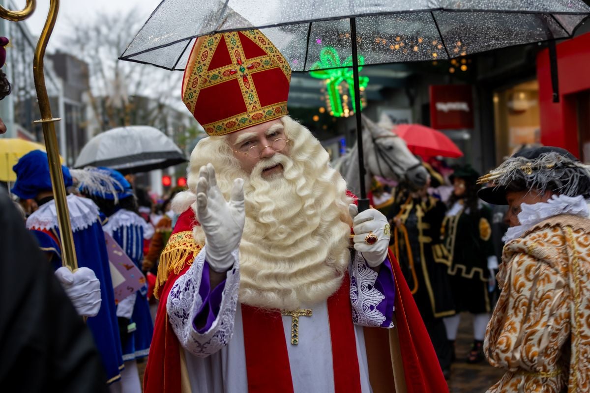 Nat en gezellig! Zo zag de sinterklaasintocht 2025 in Zoetermeer eruit (foto’s)