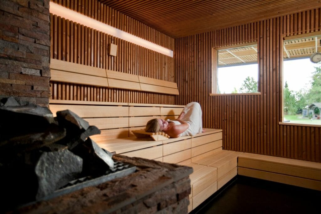 Bloody hot! 4 x waarom je juist naar de sauna moet tijdens een